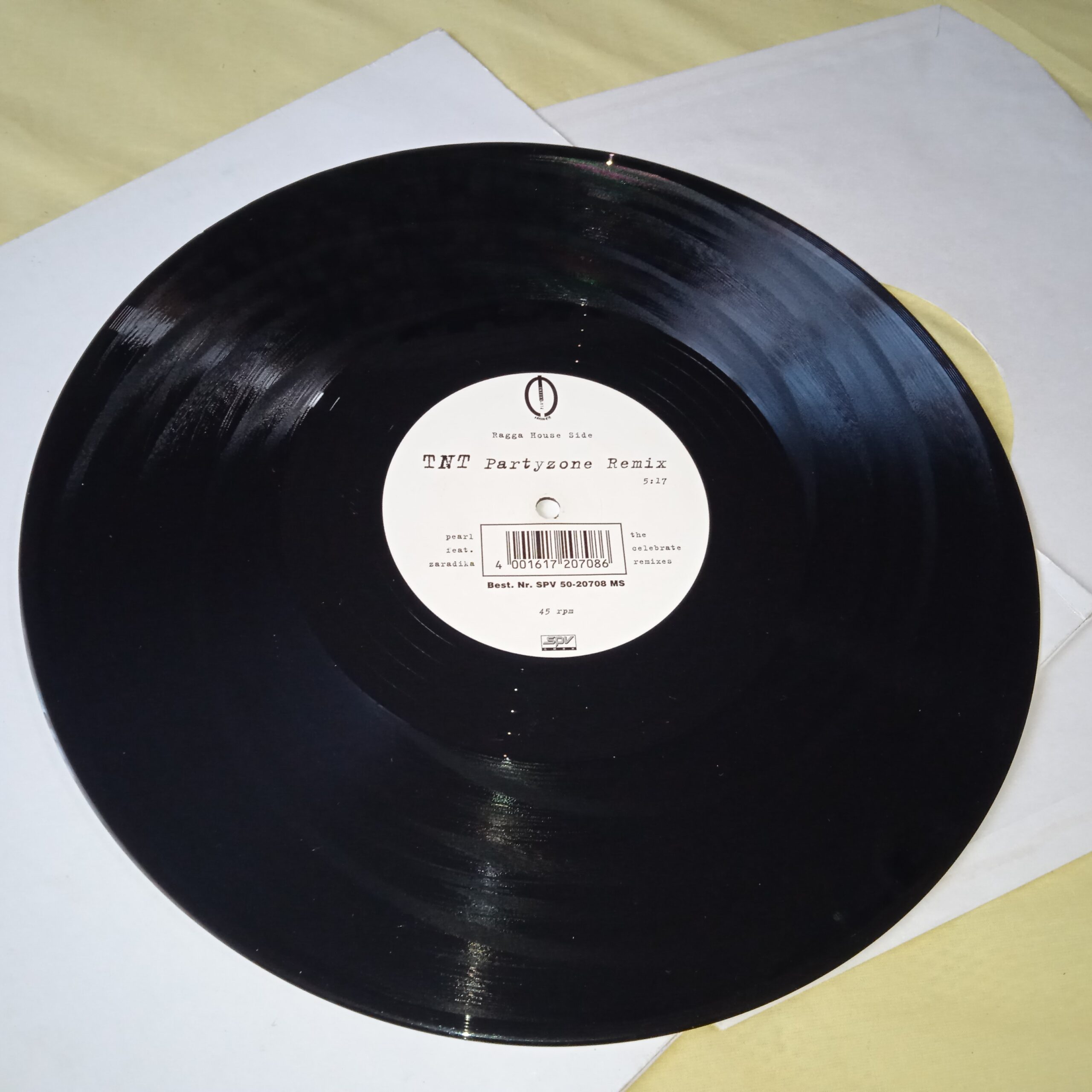 Pearl Feat. Zaradika – The Celebrate Remixes (Vinyl,1994) - Image 4