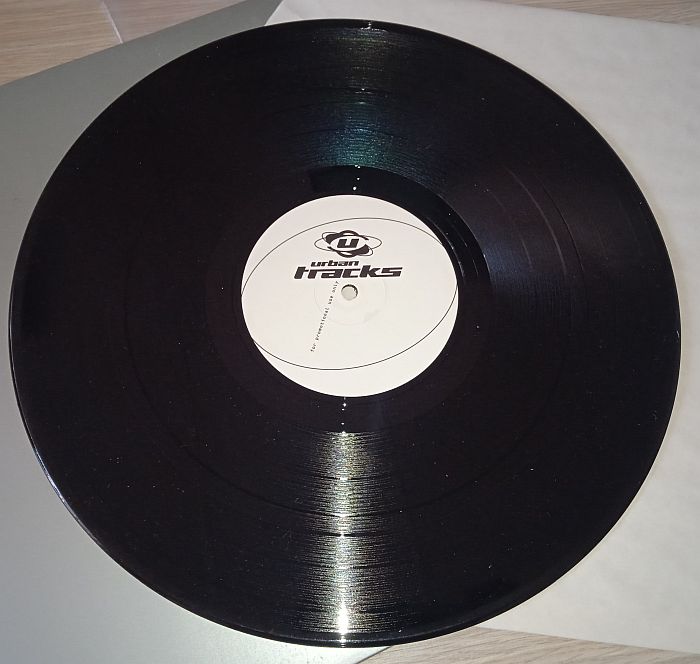 Buzzy Bus feat. Andrew M. – Jump (Vinyl,1998) - Image 4