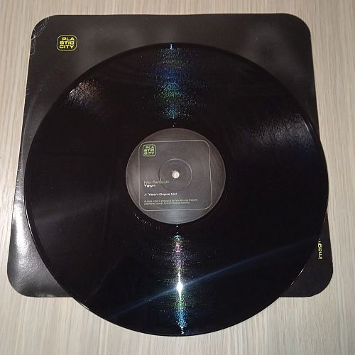 Nic Fanciulli – Yawn (Vinyl,2009) - Image 4
