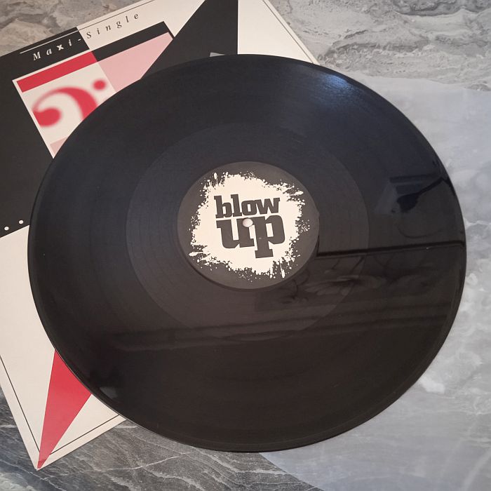 Maxx – You Can Get It (Remixes) (Vinyl,1994) - Image 2