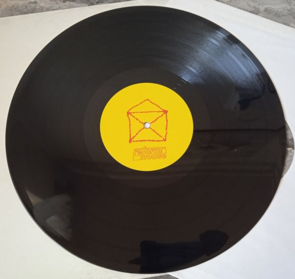 Lisa Toris – People Hold On (Vinyl,1997) - Image 2