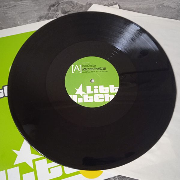 Little Witches – Late2nite (Vinyl,2003) - Image 2