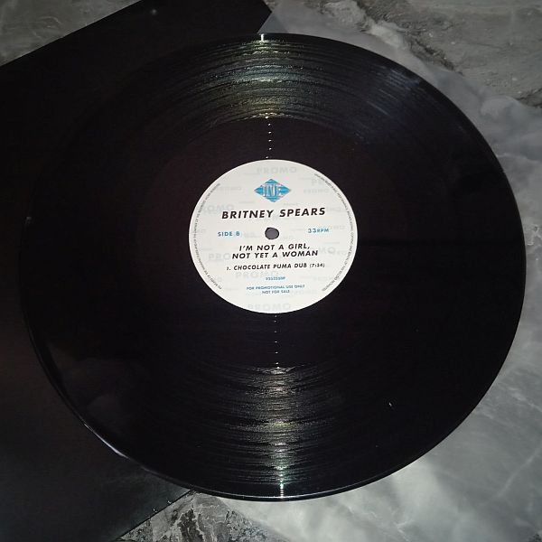 Britney Spears – I'm Not A Girl, Not Yet A Woman (Remixes) (Vinyl,2001) - Image 2