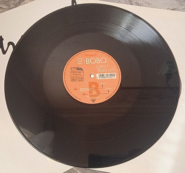 DJ BoBo – Respect Yourself (Vinyl,1996) - Image 2