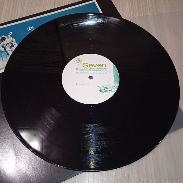 Seven – Spacemen Came Travelling (Vinyl,2003) - Image 2