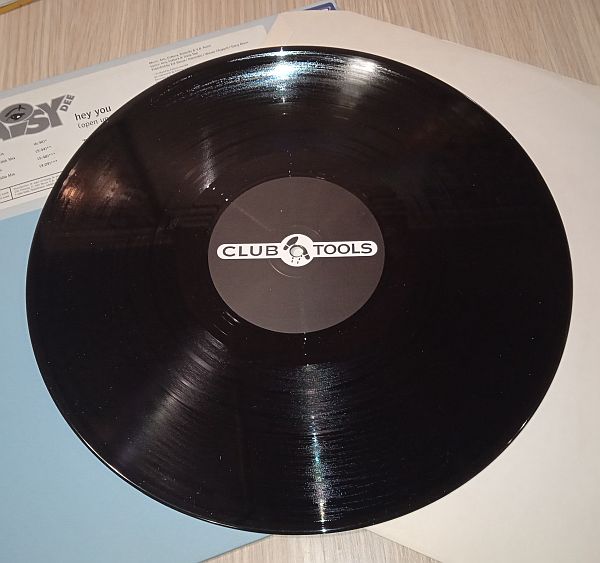 Daisy Dee – Hey You (Open Up Your Mind) (The Remixes) (Vinyl,1997) - Image 2