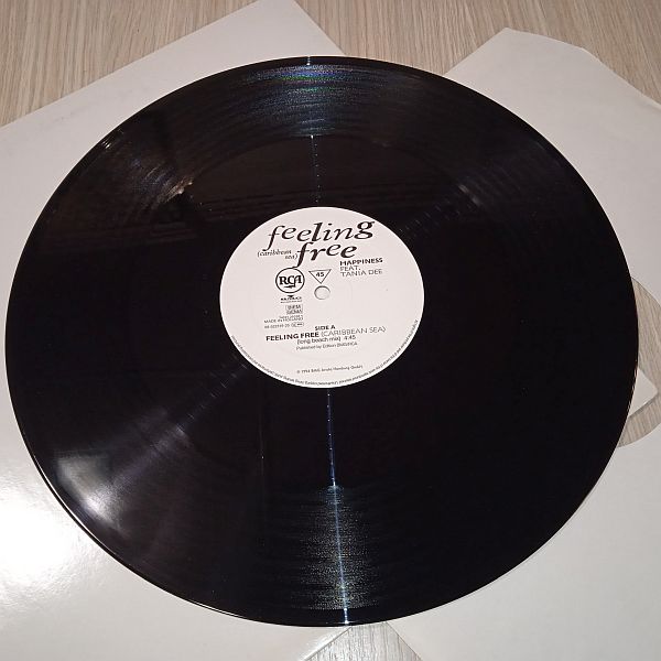 Happiness Feat. Tania Dee – Feeling Free (Caribbean Sea) (Vinyl,1994) - Image 2