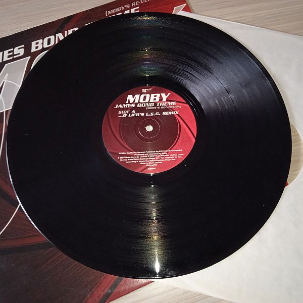Moby – James Bond Theme (Moby's Re-Version) (Vinyl,1997) - Image 2