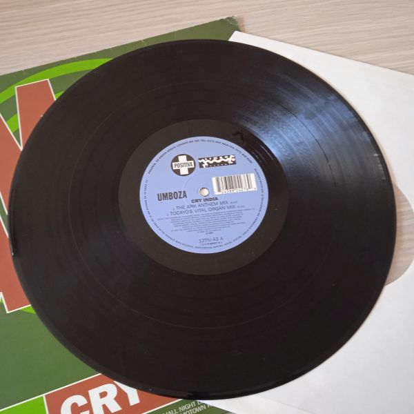 Umboza – Cry India (Vinyl,1995) - Image 2