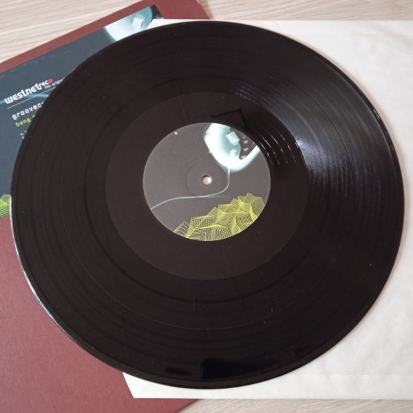 Groovecult Feat. Safiye – Bang To The Beat (Vinyl,2000) - Image 2