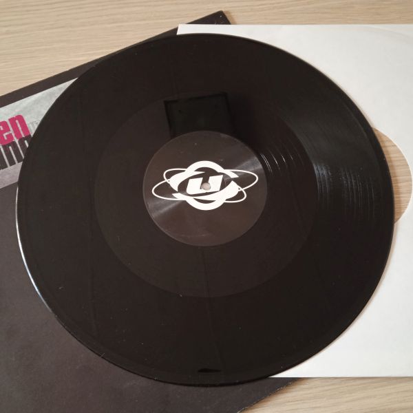 Karen Young – Hot Shot '97 (Vinyl,1997) - Image 2