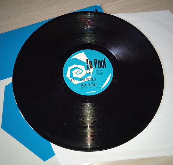Le Pool – Back in Time (Vinyl,2000) - Image 2